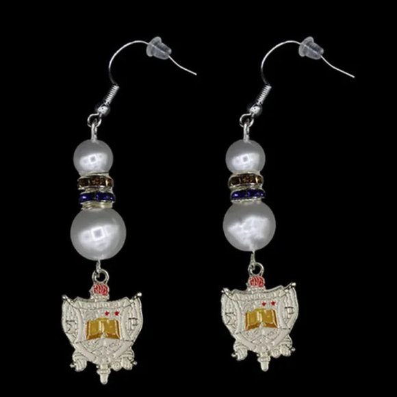 Sigma Gamma Rho Pearl Shield Earrings - Picture 1 of 1